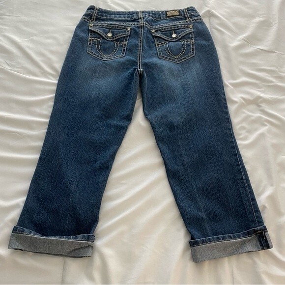 Earl Rhinestone Mid Rise Crop Straight Leg Medium Wash Jeans Size 10 - Picture 3 of 8